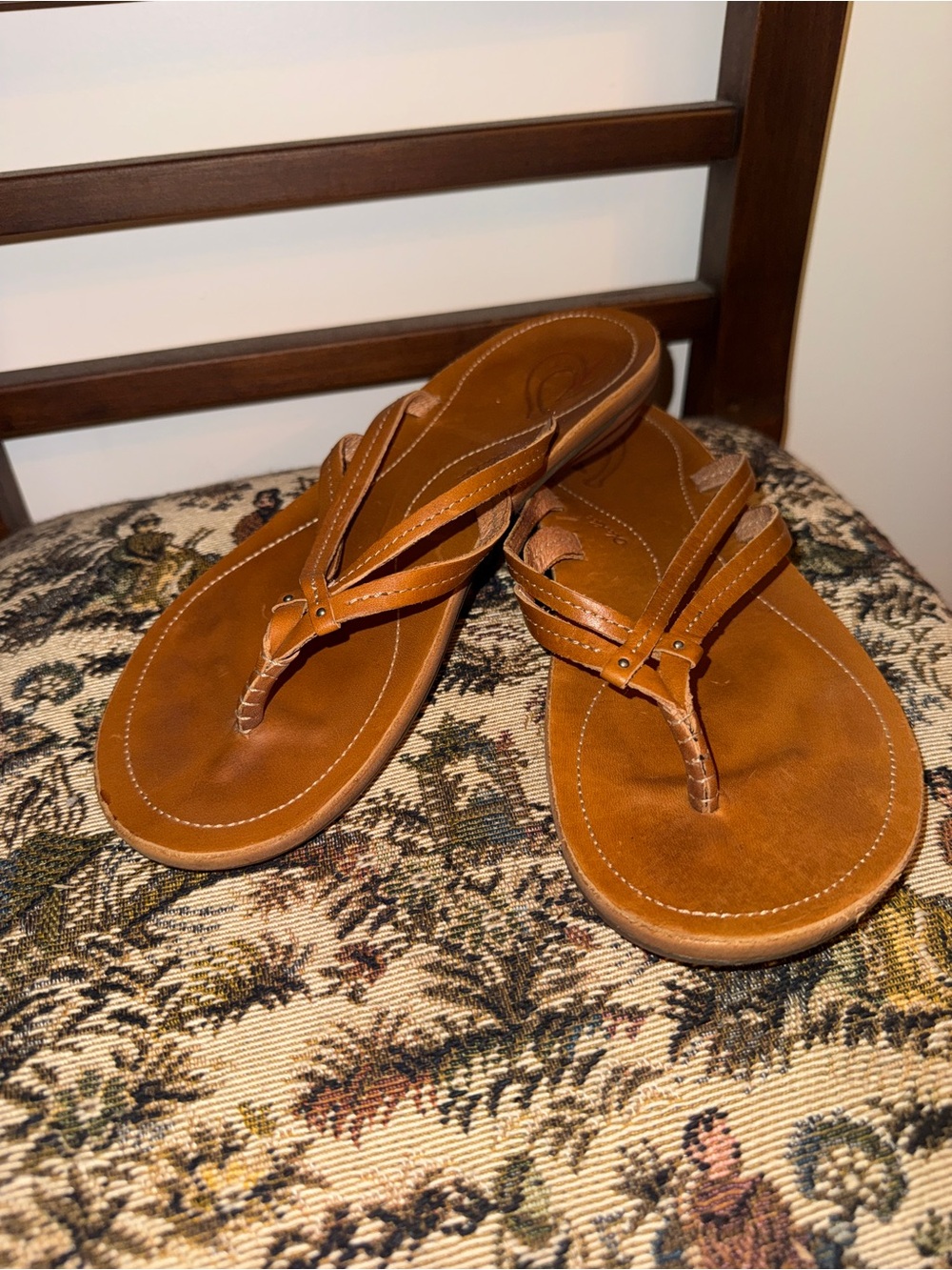 Olukai U’i Leather Flip Flop Sandals Womens 8 Sahara Brown Comfort Beach Thong - Picture 4 of 10